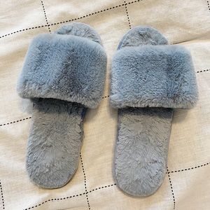 Dusty blue fuzzy slippers